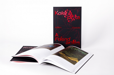 Katalog wystawy Adama Kozickiego KOLEGA PYTA